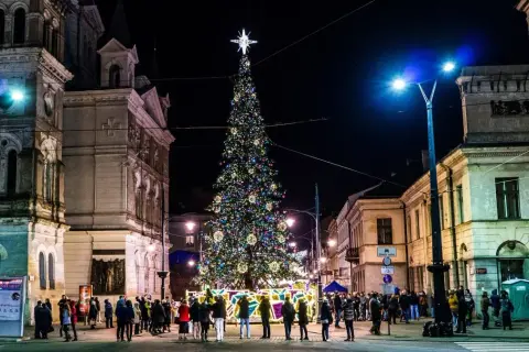 Kombinezon zimowy dla dziecka: Wybierz idealny! Poradnik Blanka P.