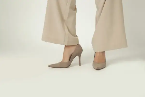 Buty do kombinezonu na wesele: Jak wybrać idealne i zachwycić?